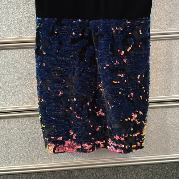 NWOT never worn - Picture 3 of 5